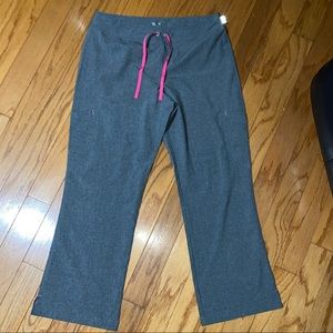 Smitten Cargo Scrub Pants - Heather Grey